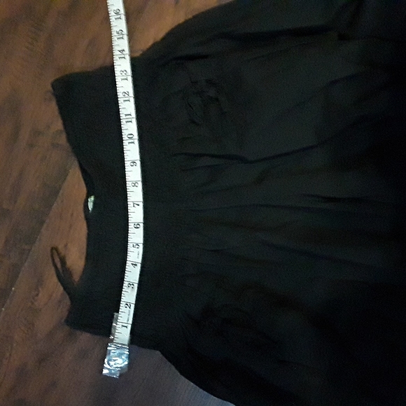 Gift Sold August 2023 Chic Ethos LA Capris - Picture 13 of 13